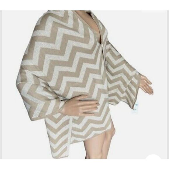 Versatile Poncho/Scarf  - Picture 1 of 9